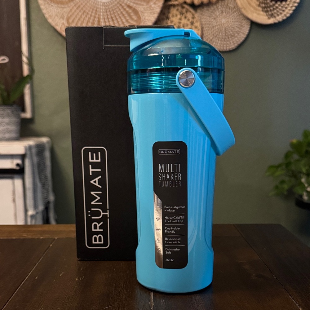 BruMate MultiShaker in Electric Blue! Limited Edition! New!